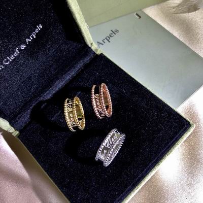 Van Cleef & Arpels ring lyh07